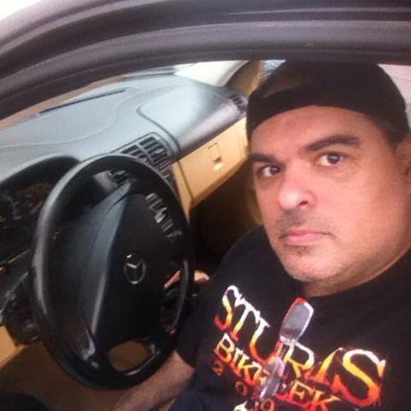 Meet your Posher, Dennis - Picture 1 of 1